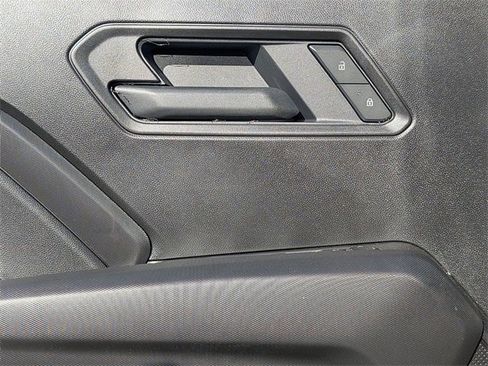 New 2026 Chevrolet Colorado W/T image 18