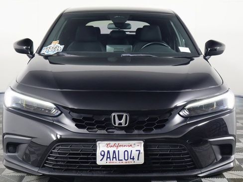 Used 2022 Honda Civic Sport image 2