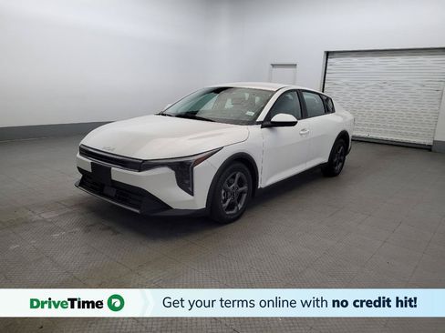 Used 2025 Kia K4 FWD image 1