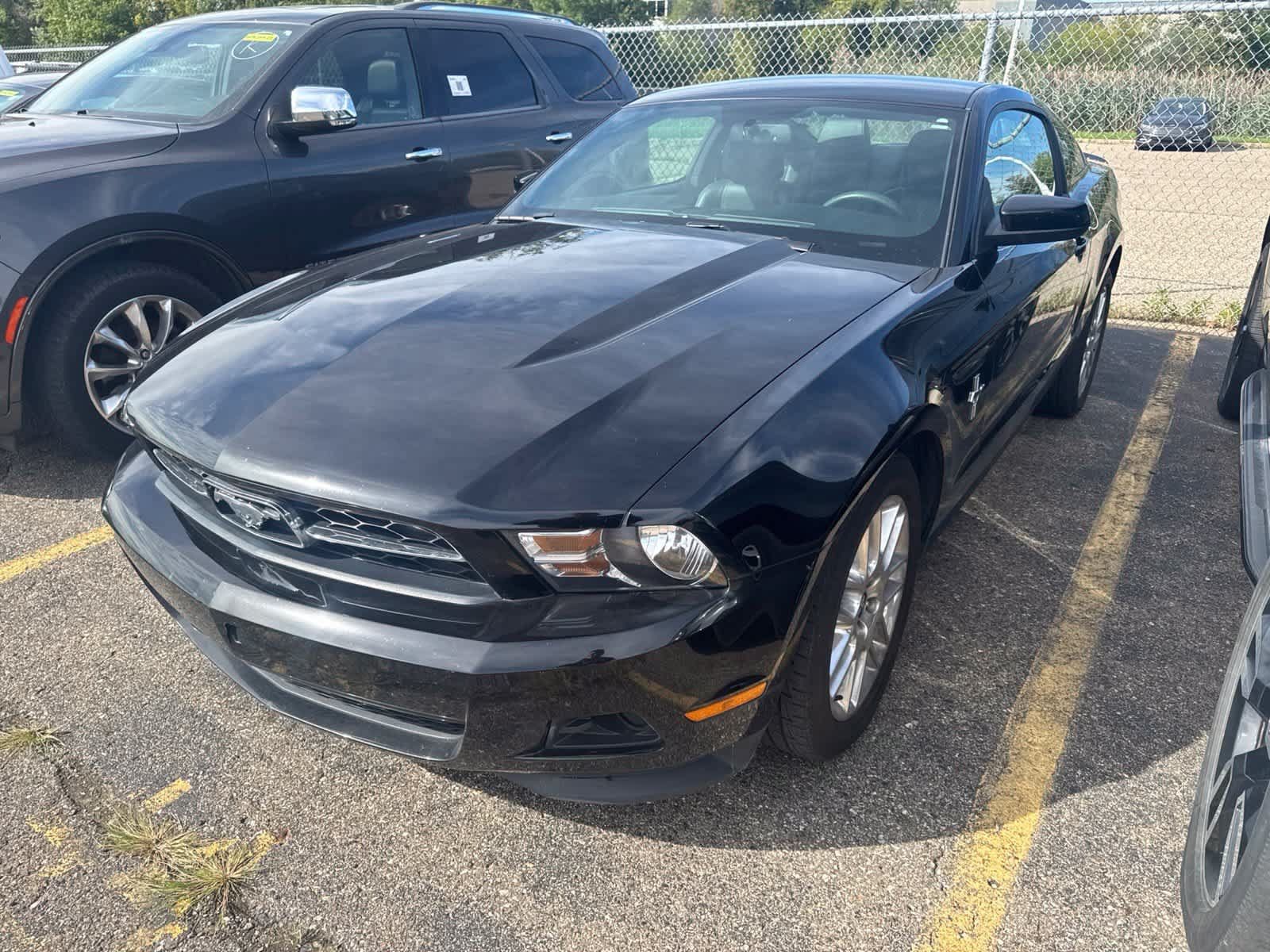 Used 2012 Ford Mustang Premium RWD image 28