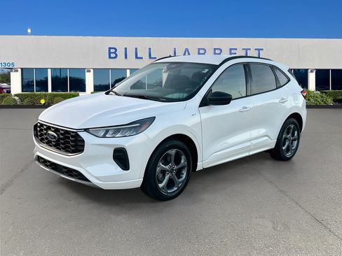 Certified 2023 Ford Escape ST-Line w/ Tech Pack #1 FWD image 3
