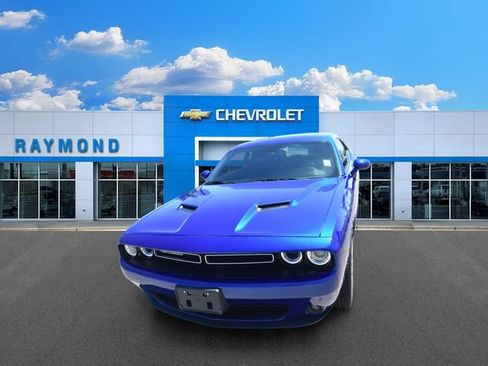 Used 2022 Dodge Challenger SXT w/ Plus Package AWD/4WD image 7