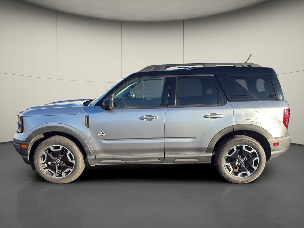Used 2023 Ford Bronco Sport Outer Banks w/ Tech Package AWD/4WD image 4