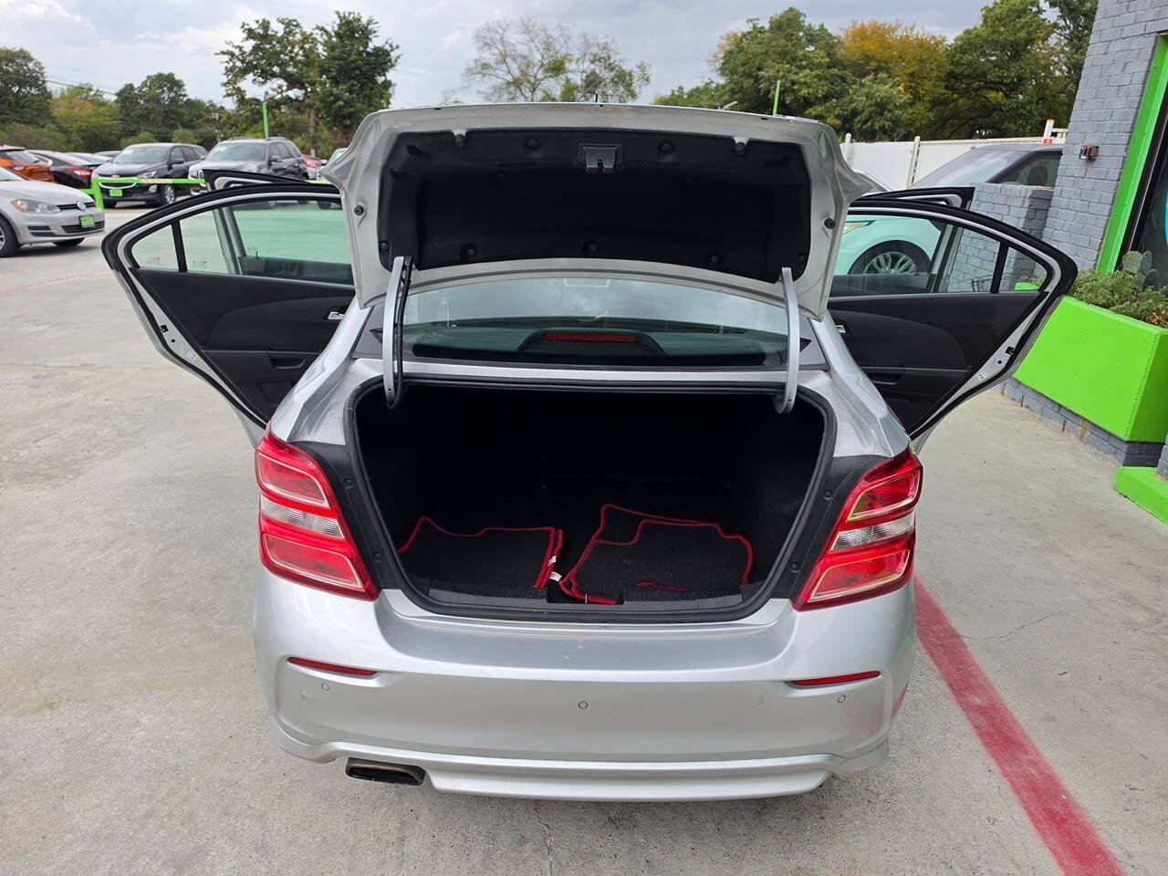 Used 2019 Chevrolet Sonic LT w/ Convenience Package FWD image 24
