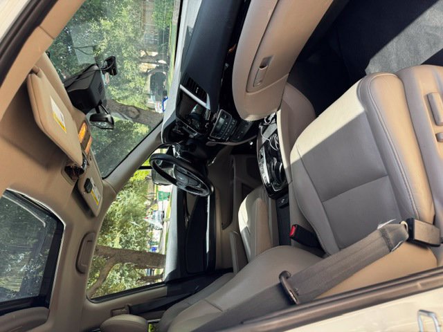 Used 2018 Honda Pilot Touring image 11