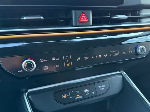New 2026 Kia Carnival SX Prestige FWD image 17