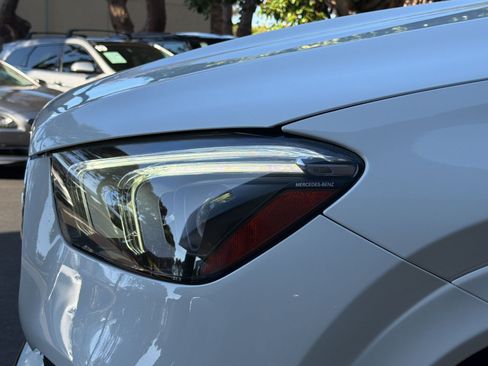 Used 2023 Mercedes-Benz GLE 350 4MATIC image 11