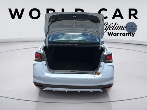 Used 2025 Nissan Versa SV FWD image 28