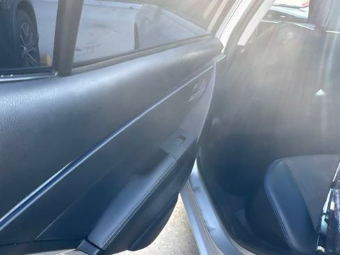Used 2019 Toyota Corolla SE FWD image 25