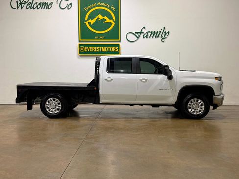 Used 2022 Chevrolet Silverado 2500 LT w/ Convenience Package AWD/4WD image 9