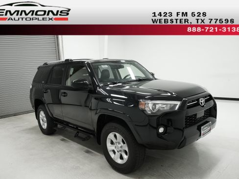 Used 2024 Toyota 4Runner SR5 AWD/4WD image 1