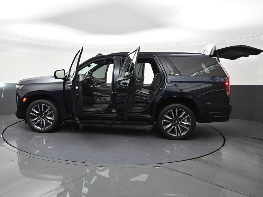 Used 2021 Cadillac Escalade Sport Platinum w/ Heavy-Duty Trailer Package RWD image 29