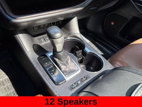 Used 2019 Toyota Highlander Limited Platinum AWD/4WD image 19