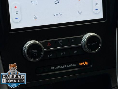 Used 2024 Ford Edge SE AWD/4WD image 16