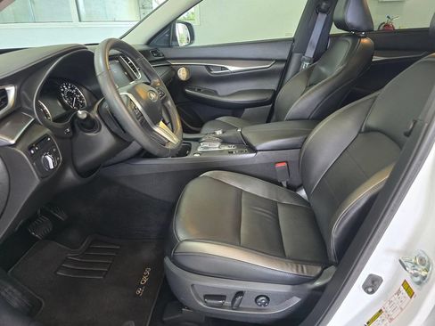 Certified 2023 INFINITI QX50 Luxe AWD/4WD image 23