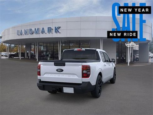 New 2025 Ford Maverick Lariat w/ Black Appearance Package image 8