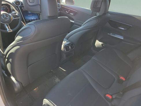 Certified 2026 Mercedes-Benz GLC 300 image 9