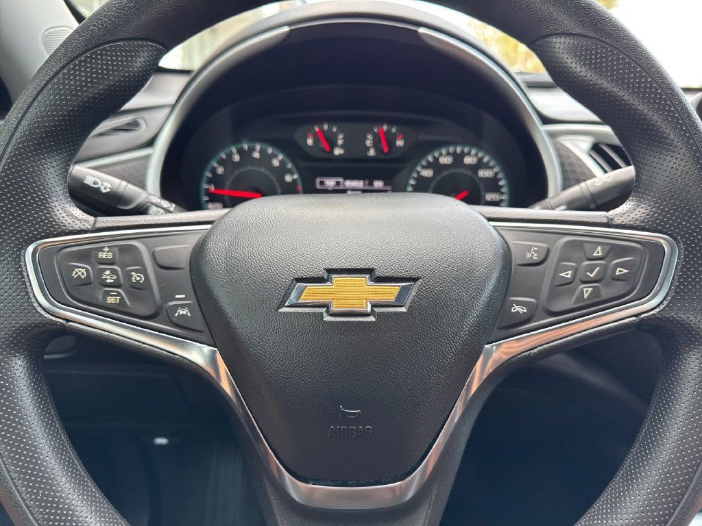 Used 2024 Chevrolet Malibu LT FWD image 24