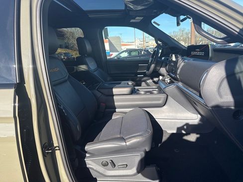 New 2025 Ford Expedition Tremor image 35