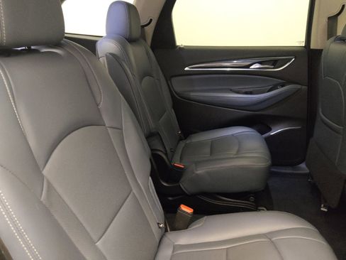 Used 2021 Buick Enclave Essence FWD image 19