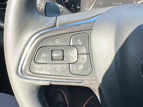 Used 2023 Buick Envision Preferred image 16