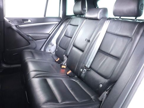 Used 2014 Volkswagen Tiguan R-Line AWD/4WD image 33