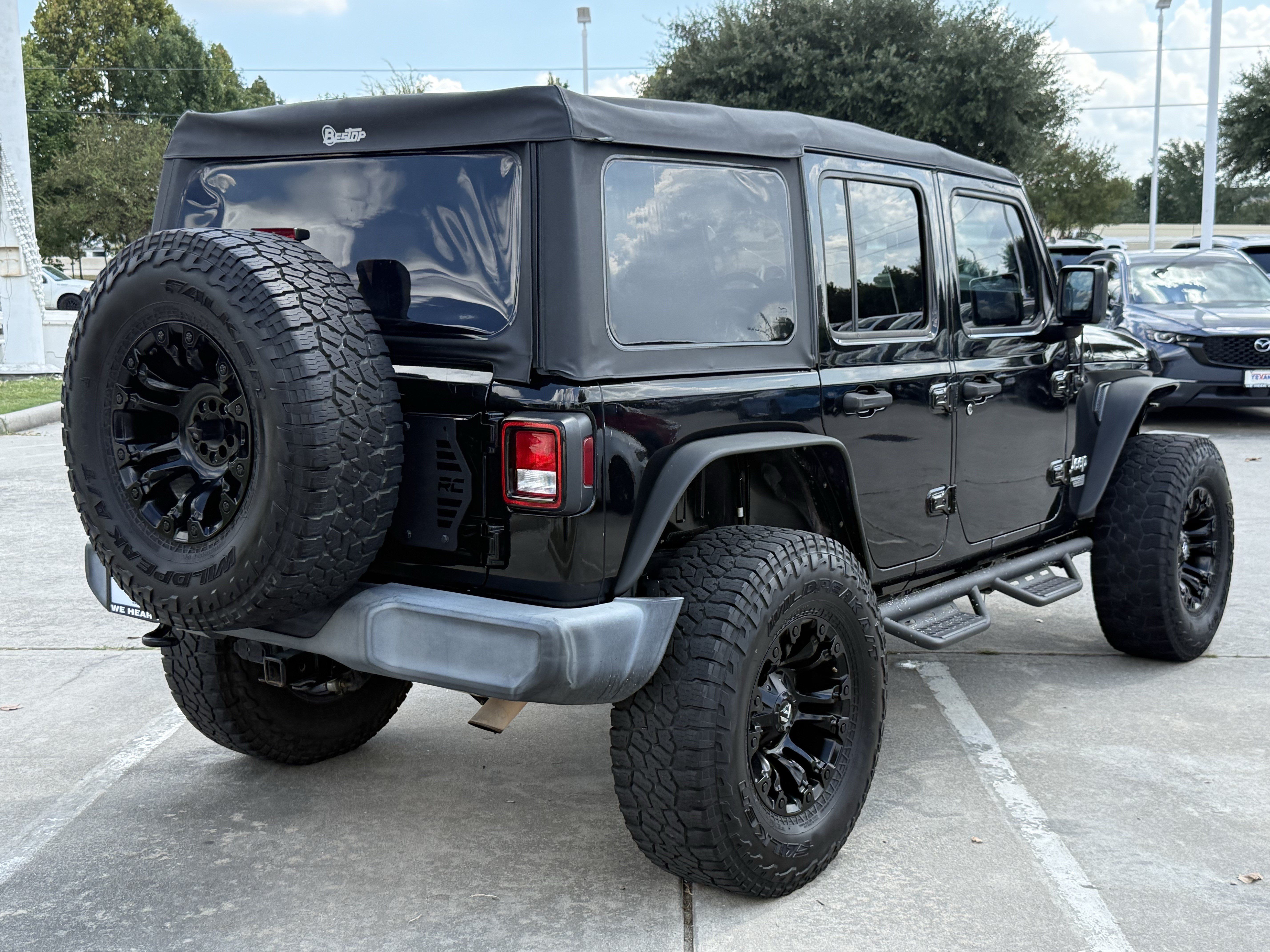 Used 2018 Jeep Wrangler Unlimited Sport S AWD/4WD image 5