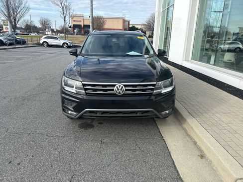 Used 2019 Volkswagen Tiguan SEL image 3