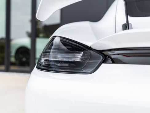 Certified 2020 Porsche 718 Cayman GT4 RWD image 14