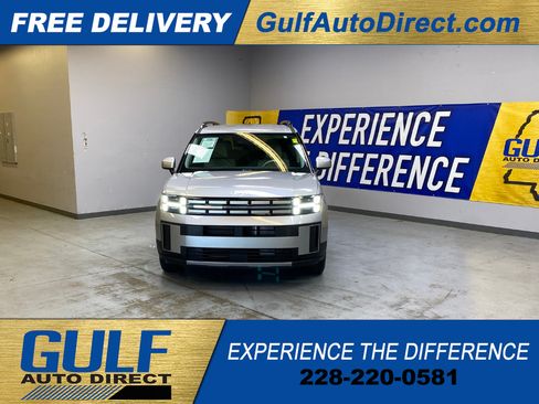 Used 2026 Hyundai Santa Fe SEL FWD image 3
