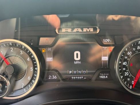 Used 2024 RAM 1500 Laramie AWD/4WD image 21
