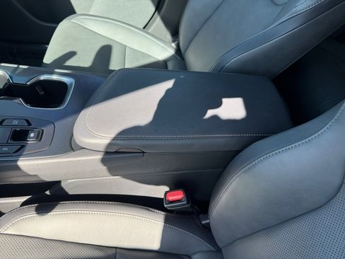 Used 2023 Lexus RZ 450e Premium image 14