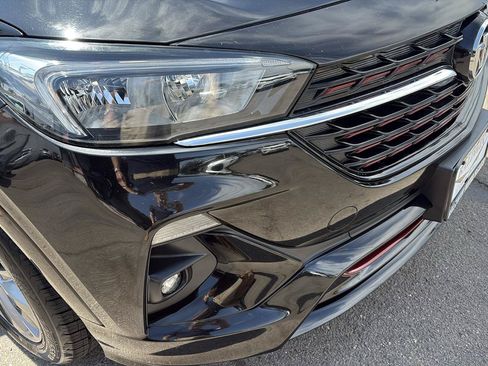 Used 2022 Buick Encore GX Preferred w/ Sport Touring Package FWD image 20