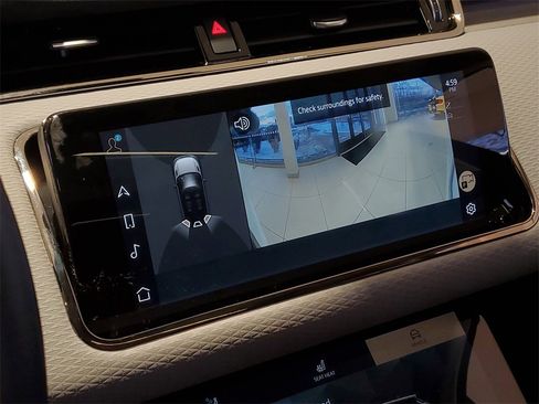 Used 2023 Land Rover Range Rover Evoque R-Dynamic S image 17