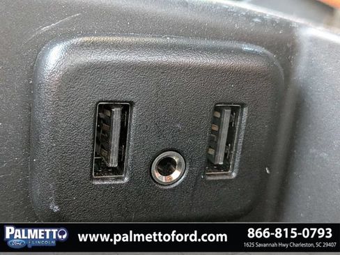 Used 2019 Chevrolet Corvette Stingray Convertible w/ 2LT Preferred Equipment Group RWD image 20