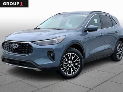 Certified 2025 Ford Escape SE w/ PHEV Premium Package