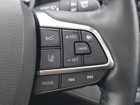 Used 2021 Toyota Highlander Platinum image 31