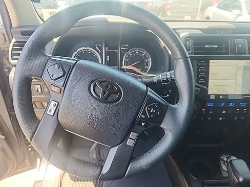 Used 2022 Toyota 4Runner Limited AWD/4WD image 20