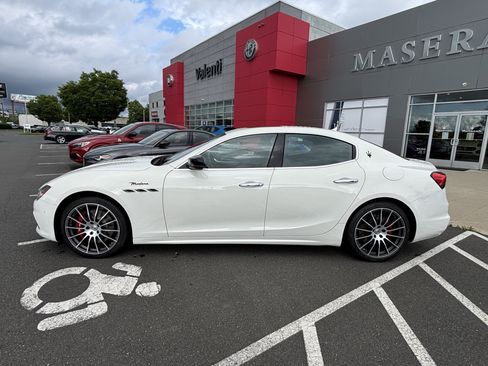 Used 2024 Maserati Ghibli Modena Ultima Q4 AWD/4WD image 4