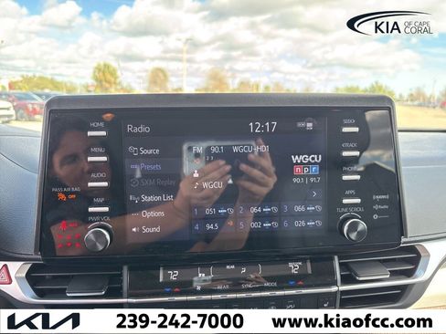 Used 2024 Toyota Sienna XLE image 20