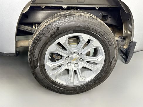 Used 2020 Chevrolet Silverado 1500 LT image 31