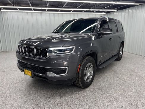 Used 2022 Jeep Wagoneer Series I image 3