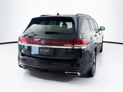Used 2025 Volkswagen Atlas SE image 9