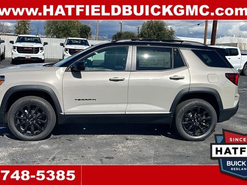 New 2026 GMC Terrain Elevation w/ Elevation Premium Package image 2