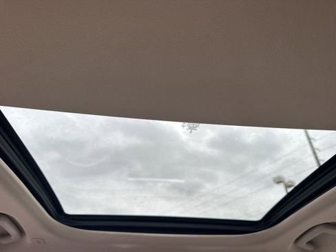 Certified 2023 Lincoln Nautilus Reserve w/ Equipment Group 201A image 15