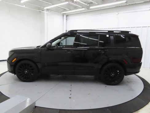 Used 2025 Hyundai Santa Fe Calligraphy image 6