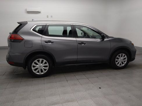 Used 2018 Nissan Rogue S FWD image 10