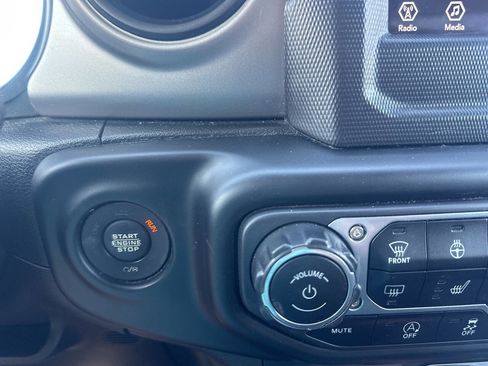 Used 2020 Jeep Gladiator Sport w/ Quick Order Package 24S image 24