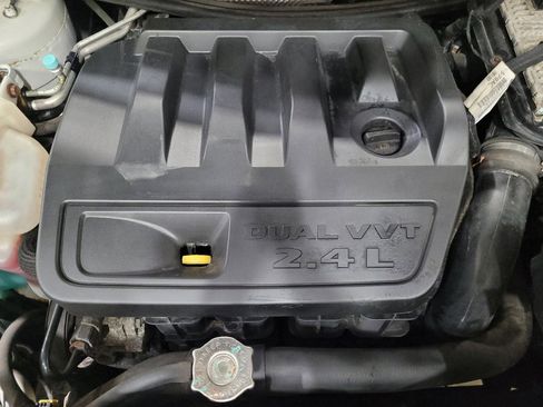 Used 2014 Jeep Compass Latitude w/ Sun/Sound Group AWD/4WD image 30