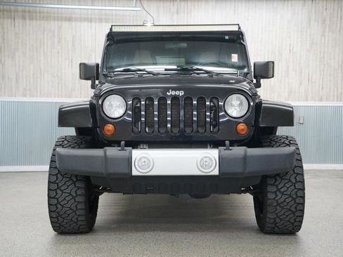 Used 2012 Jeep Wrangler Unlimited Sahara w/ Mopar Chrome Edition Group image 2